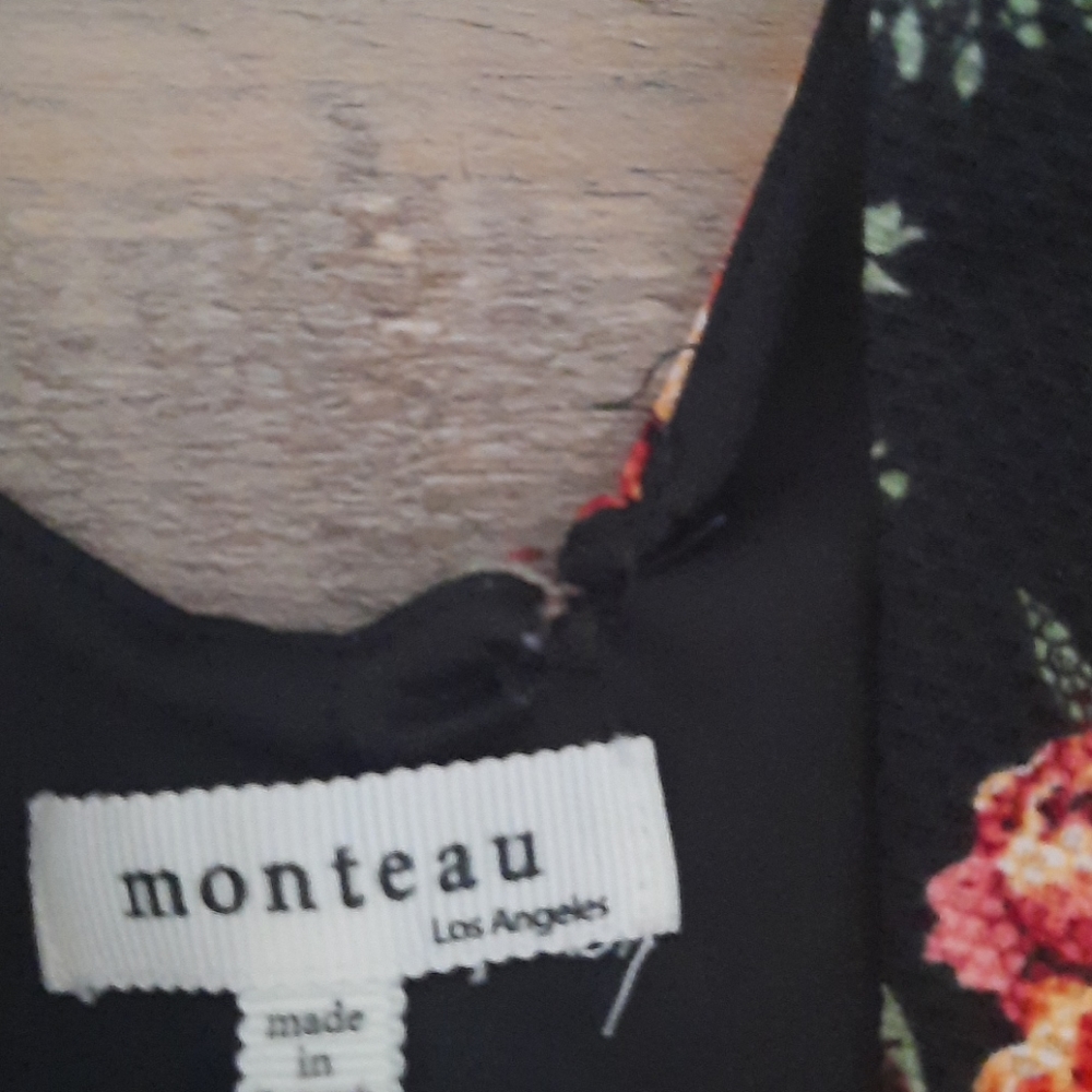 Dress‎ - Picture 4 of 6